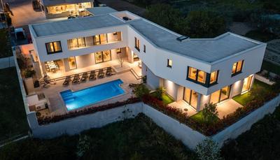 Luxury Villa Encanto with Heated Pool