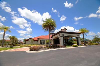 Moradda Lake View Home with a Private Pool 491