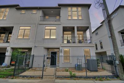 Modern, Luxury Home, 3Bedroom, 3Baths Houston, NRG Stadium