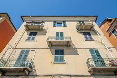 GuestHost - Now! Marola Seaview Holiday Flat