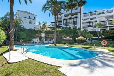 Calahonda apt by Costarentals - Ref 205