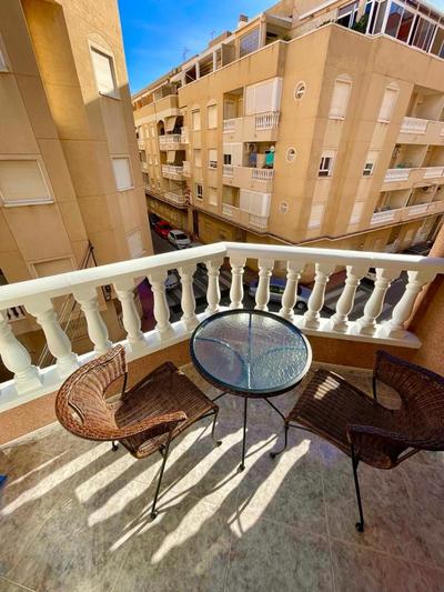 Capitan Friday Apartments
