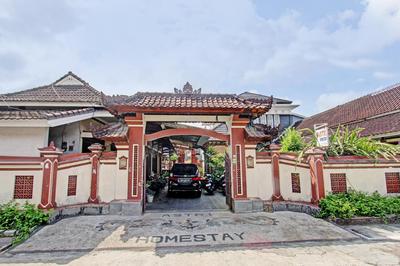 Astri Homestay Carkranegara Mataram Mitra RedDoorz