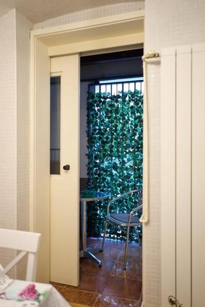 Downtown secret apartment