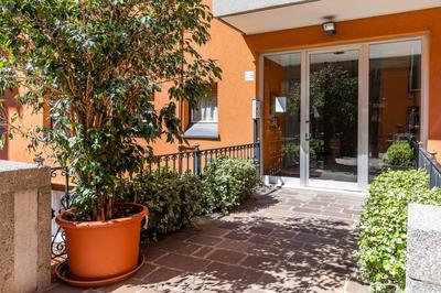 Central Station & Duomo - Shopping District Apartment