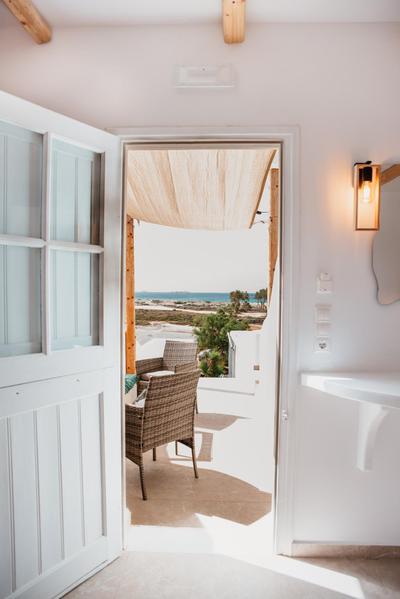 Molos Suites