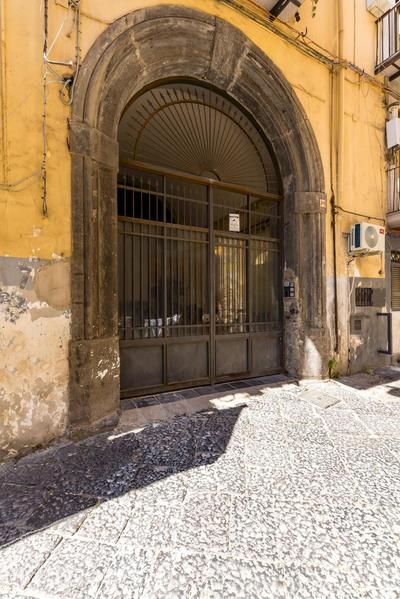Viewsuvio Terrace at historical center by Napoliapartments