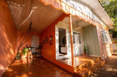 Casa de Madeira Histórica em Foz