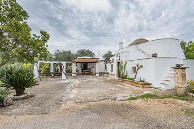 Trullo Saraceno by Rentbeat