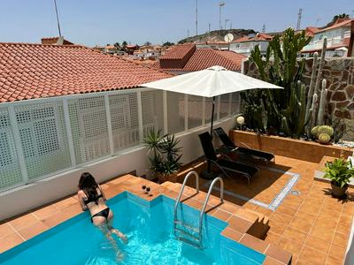 BellaVista DM private pool