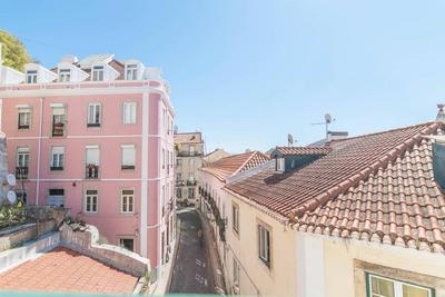 Cozy Two Bedroom Apt in Central Alfama - With AC by Lisbeyond