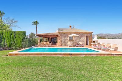 Villa Almadravet by Villa Plus