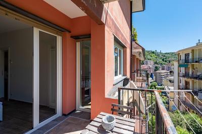 JOIVY Lele Apartment with Swimming Pool