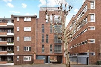 Modern 2BR East London Flat with Balcony near the tube