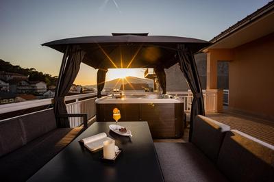 Beautiful Holiday Home "Villa Relax Oasis"
