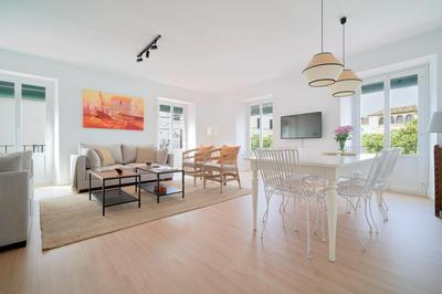 Orange Square Rooftop Apartment 250 m2