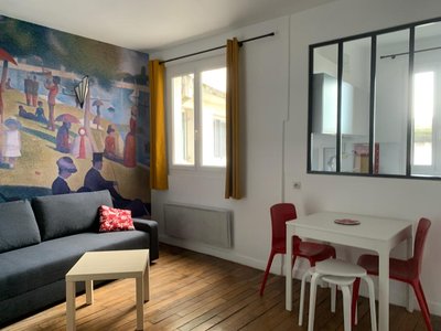 Studio perfect for 2 adults and 1 kid, and up to 2 kids - Jourdain 20e, 25mn to Louvre via line M11