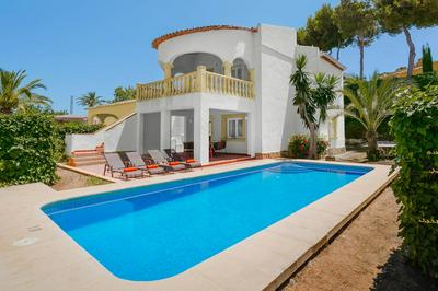 Villa Ciruela by Villa Plus
