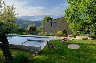 Arc de can Puig Luxury Holiday Home in catalonia