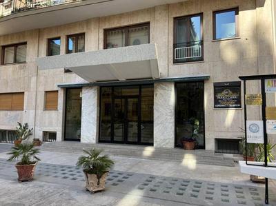 Casa Lov (Politeama)