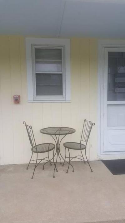 Cozy, cute beach condo in Westerly RI . Best value in Westerly!!