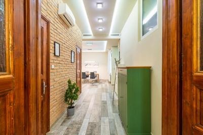 Vibrant and spacious downtown Budapest flat