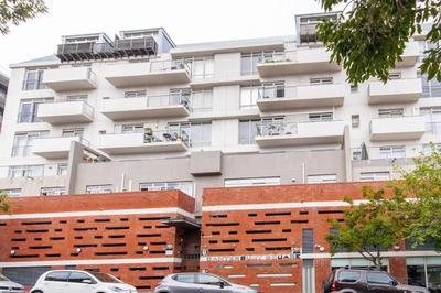 Stylish flat in Flamboyant area- no loadshedding Canterbury