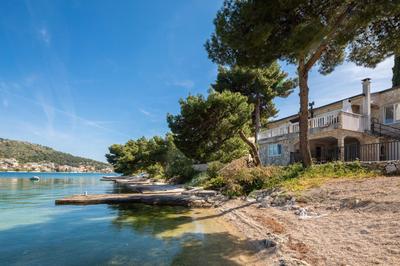 Estella Villa Apartments