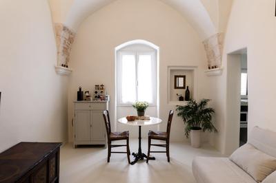 moma Ostuni Boutique Home