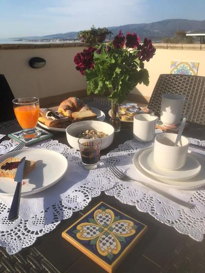 La Perla Guest house