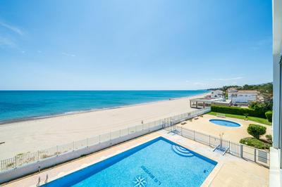 Hauzify I Apartaments Blue Riviera 2-4