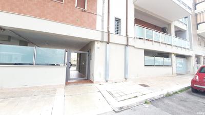 Wow Waterfront Apartment - Bari Fesca