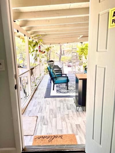 Upgraded, Stylish & Comfy 1 Bedroom/1 Bath Studio