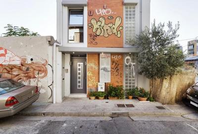 Stylish Boutique Loft With Private Balcony