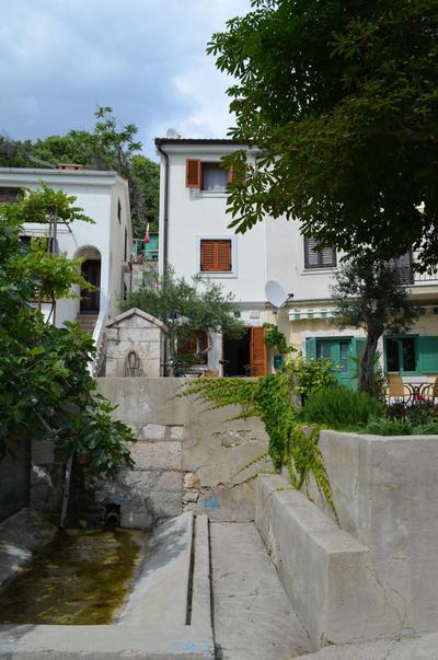 Apartments Lora