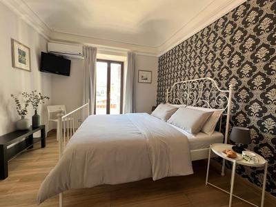 Emanuele Room