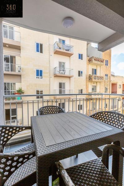 The Emerald Suite Stay by 360 Estates