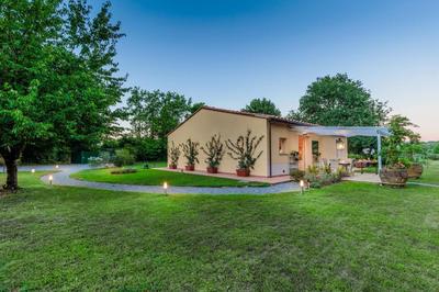 Villa Bassotta, a Charming Cottage
