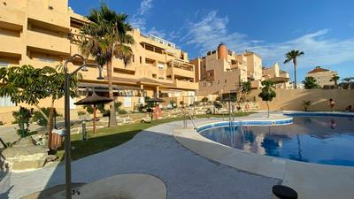 Studio "MOSAICO" WITH PARKING, AIR CONDITIONER, POOL, FIBRE OPTIC 600mb INCLUDED