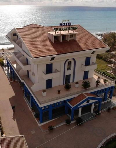 Sea Garden Hotel
