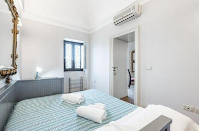 Zurria Elegant Apartment with Exclusive Garden