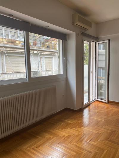 Apartment in Fancy Athenian Neighbourhood