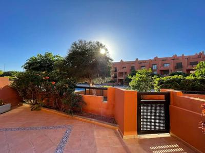 2-Bedroom Apartment with Patio Next to Pool - La Tejita