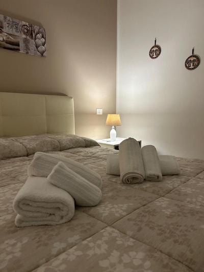 Lucia's Rooms