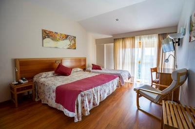 Hotel Los Barruecos by Croma