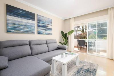 1 bedroom Golden Banús, walk everywhere! RDR305