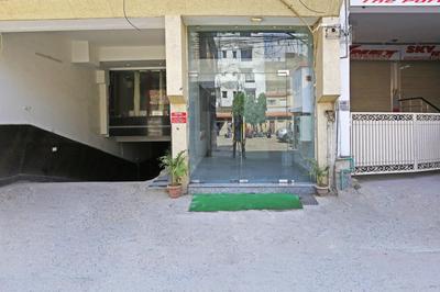 HOTEL ICONIC At Delhi International Airport