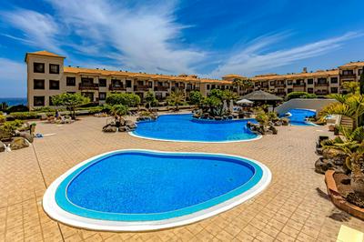Atlantic 1 One bedroom apartment with ocean view and pool