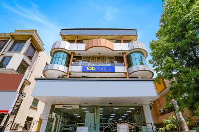 FabHotel Sentinel Suites
