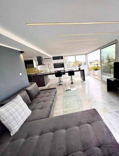 CityCenter Penthouse mini Private Pool with Hydromassage and Great Town View